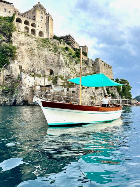 private-tour-of-ischia-and-or-procida-on-a-gozzo-apreamare