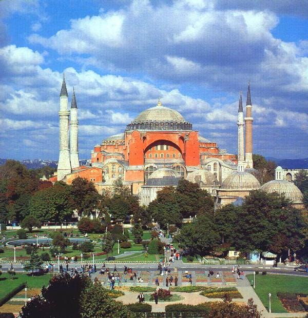 private-tour-of-istanbul-hagia-sophia-grand-bazaar-more