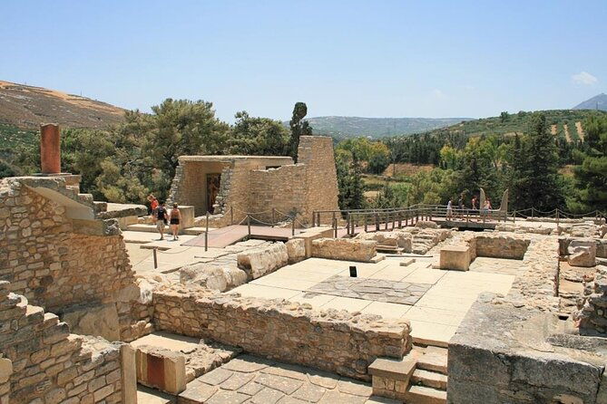 private-tour-of-knossos-minoan-palace-and-archaeological-museum