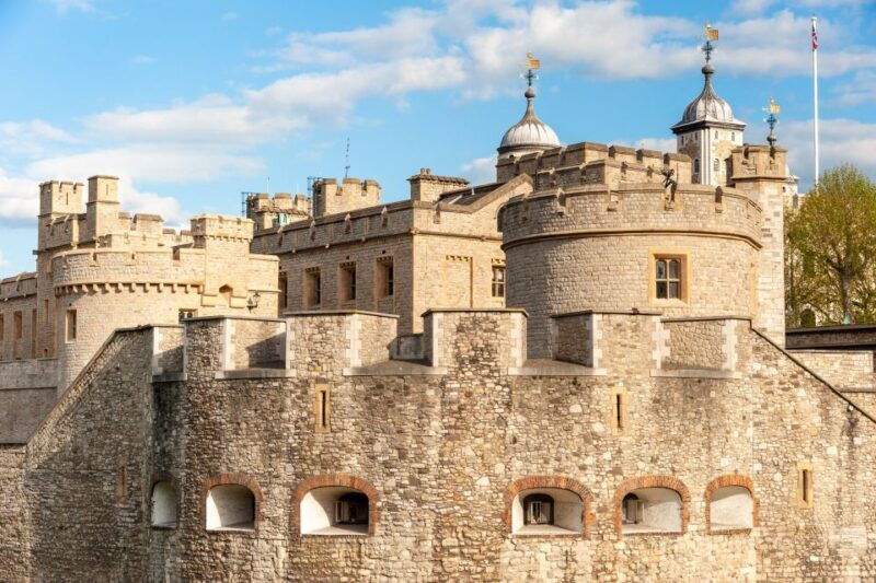 private-tour-of-london-with-rooftop-garden-tower-of-london