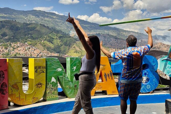 private-tour-of-medellin-and-comuna-13-with-certified-local-guide