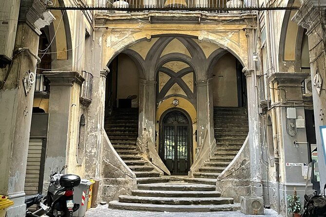 private-tour-of-naples-with-street-food-tasting