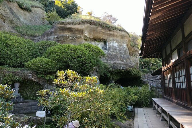 private-tour-of-north-kamakura-temples-with-licensed-guide