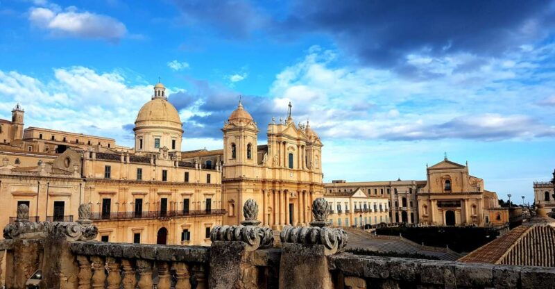 private-tour-of-noto-with-a-local-guide