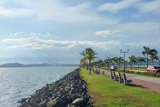 private-tour-of-old-town-amador-causeway-and-panama-canal