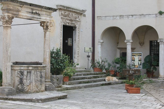 private-tour-of-pitigliano-and-etruscan-cave-routes