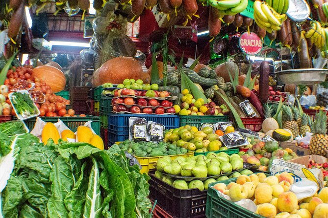 private-tour-of-plaza-de-paloquemao-with-gastronomic-tasting