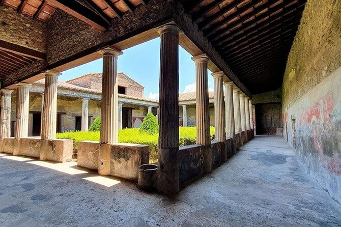private-tour-of-pompeii-herculaneum-and-vesuvius-from-naples