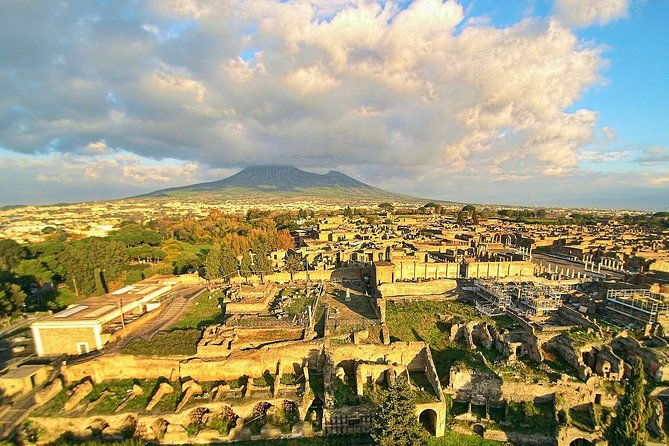 private-tour-of-pompeii-with-official-tour-guide-and-skip-the-line-tickets
