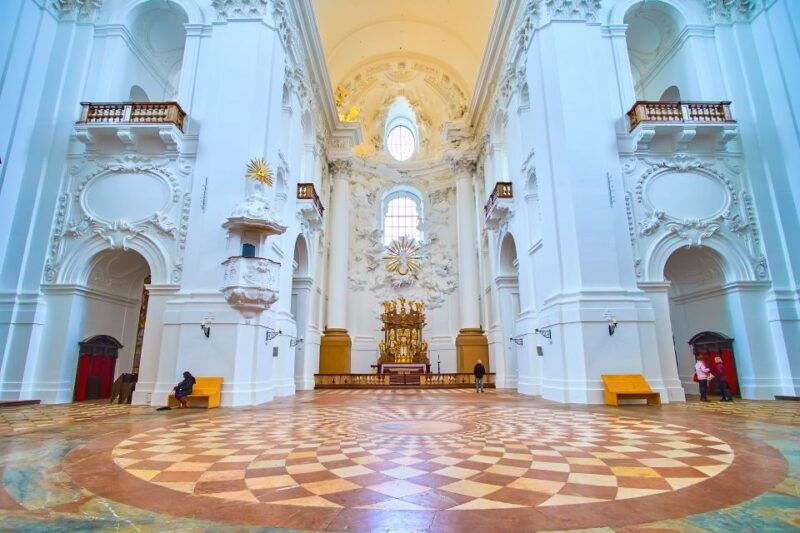 private-tour-of-salzburg-from-vienna-by-car-or-train