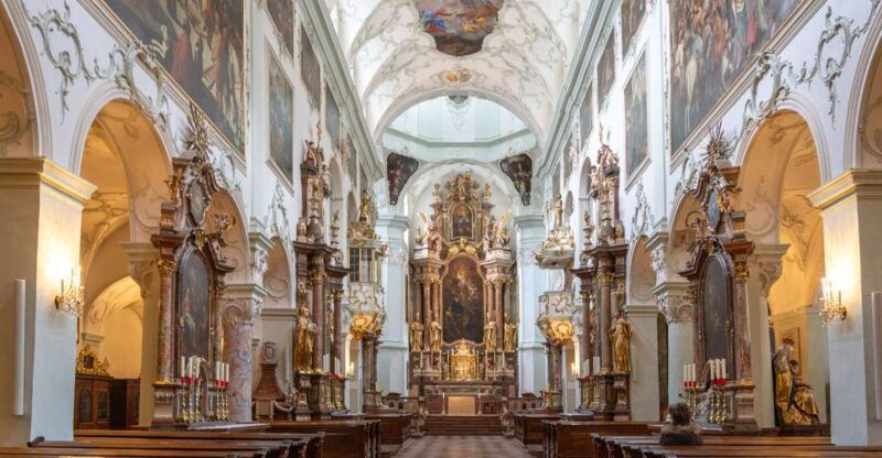private-tour-of-salzburg-from-vienna-by-car-or-train