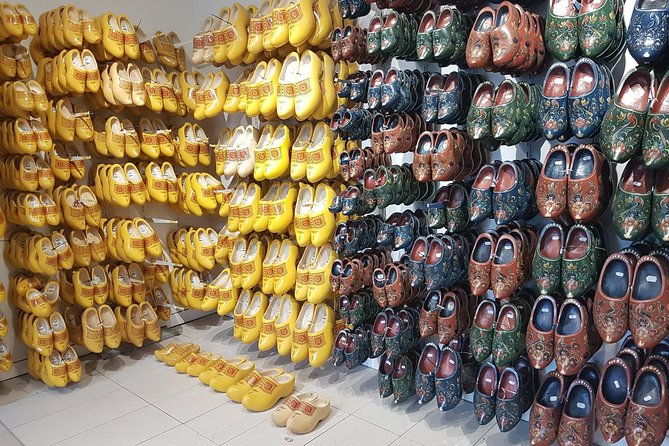 private-tour-of-simonehoeve-cheese-farm-and-clog-factory-2