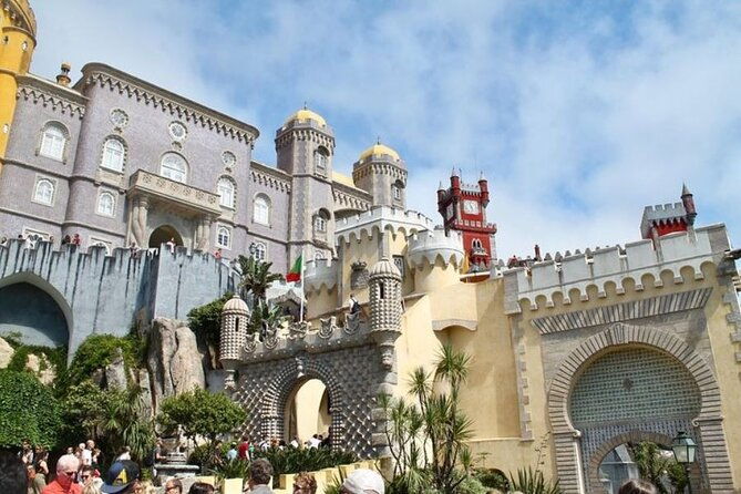 private-tour-of-sintra-cabo-da-roca-and-cascais-with-2-palaces