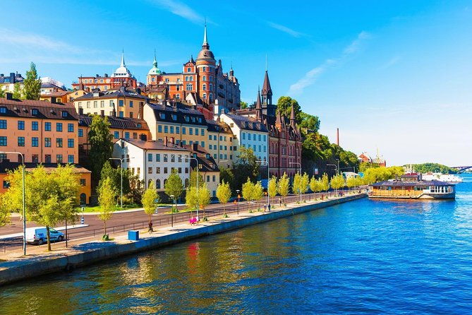private-tour-of-stockholm-with-a-visit-to-the-absolute-ice-bar