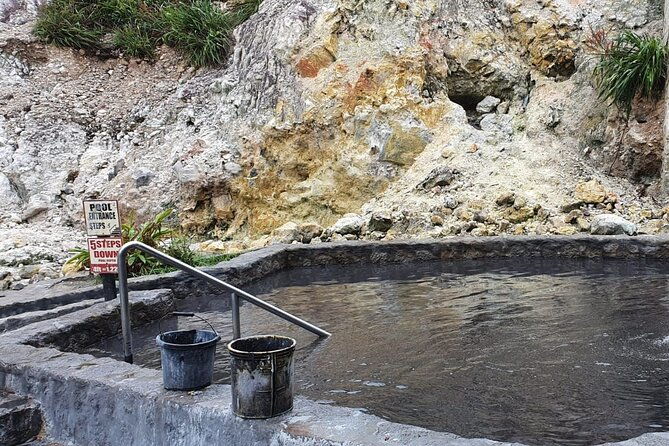 private-tour-of-sulphur-spring-and-toraile-waterfall-in-soufriere