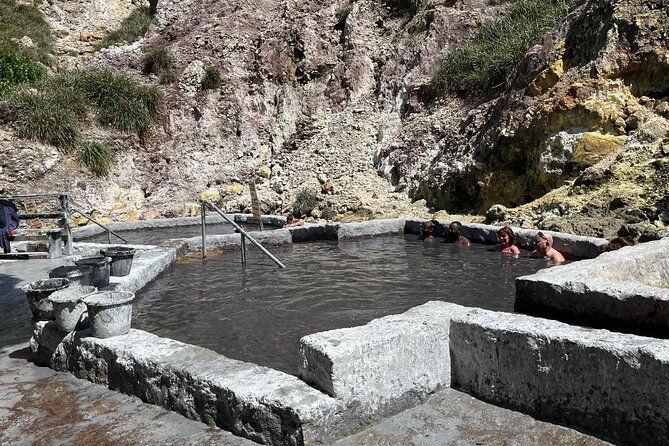 private-tour-of-sulphur-spring-and-toraile-waterfall-in-soufriere