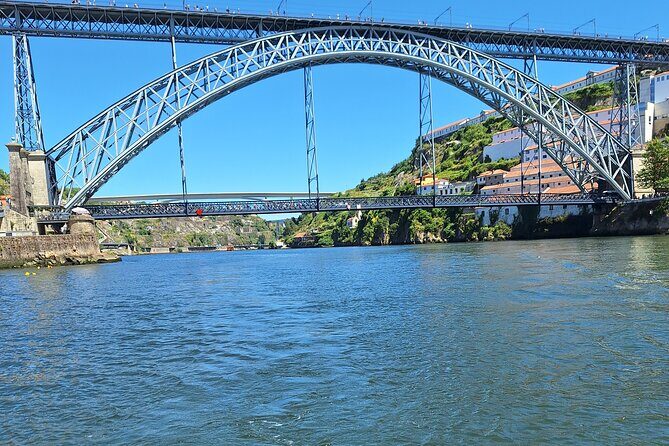 Private Tour of the 6 Bridges with Port Wine - Key Points