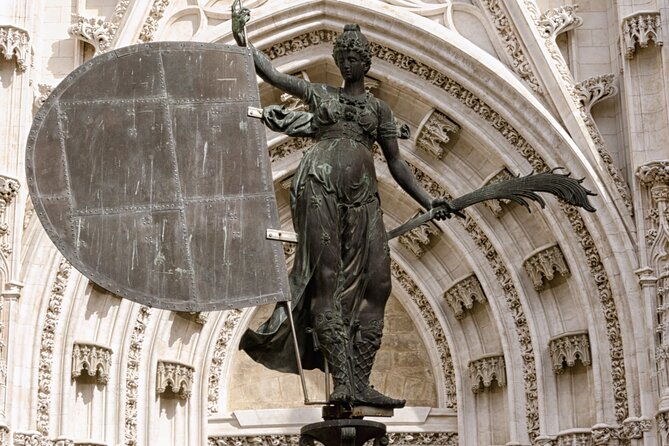 private-tour-of-the-cathedral-and-giralda-of-seville-2