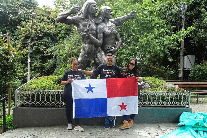 private-tour-of-the-city-of-medellin-combined-with-comuna-13-and-graffiti