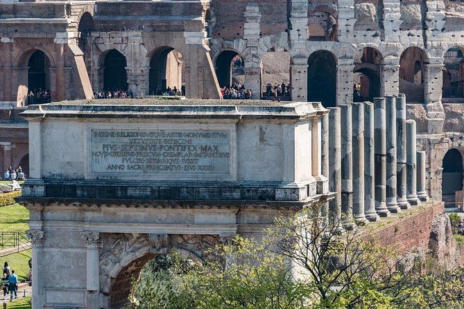 private-tour-of-the-colosseum-with-roman-forum-palatine-hill