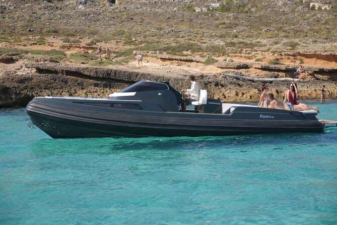 private-tour-of-the-egadi-islands-by-dinghy