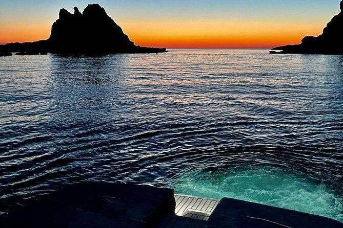 private-tour-of-the-egadi-islands-by-dinghy