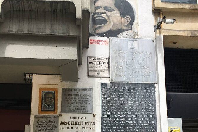 private-tour-of-the-historic-center-and-candelaria-in-bogota