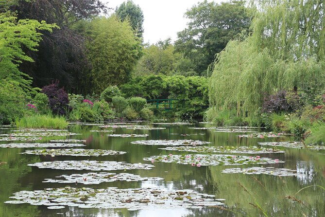 private-tour-of-the-monet-house-in-giverny-from-paris-or-rouen