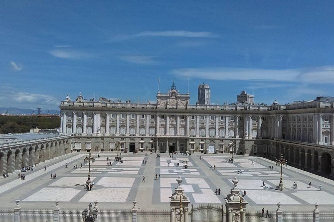 private-tour-of-the-royal-palace-of-madrid