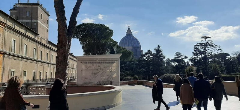 Private Tour of the Vatican and Colosseum: Rome in One Day - Discover Rome in One Day: A Private Tour of the Vatican and Colosseum