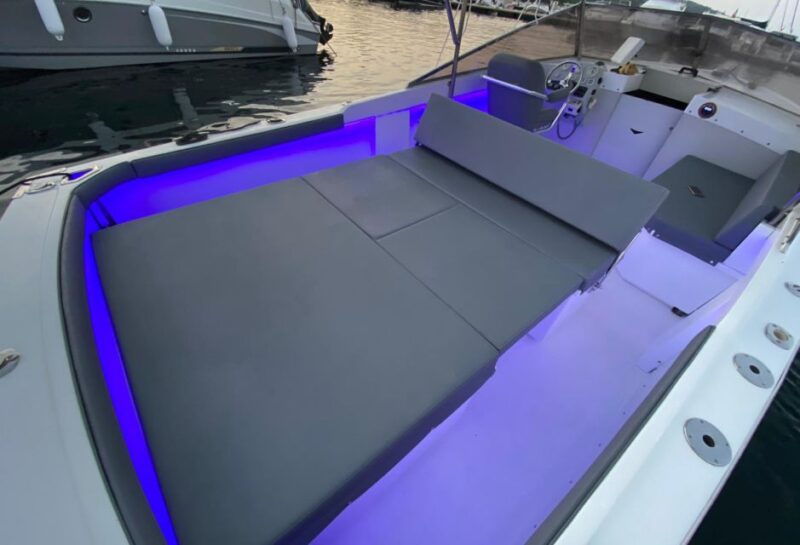 private-tour-on-the-boat-in-the-la-maddalena-archipelago