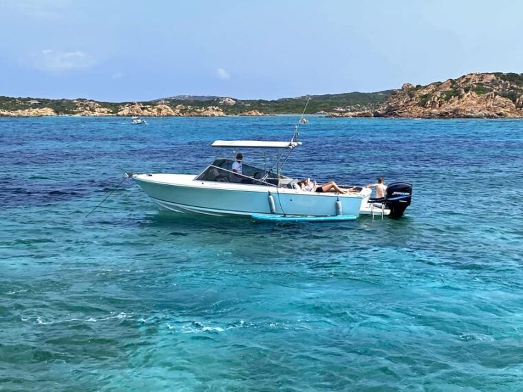 private-tour-on-the-boat-in-the-la-maddalena-archipelago