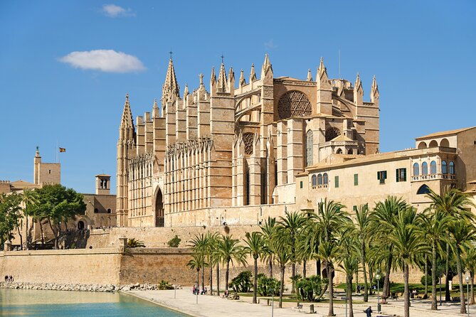 private-tour-palma-de-mallorca-old-town-palma-cathedral-and-cruise
