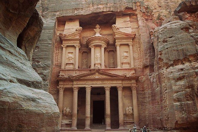 Private Tour Petra with Monastery El Deir and lunch - Exploring the Itinerary in Detail