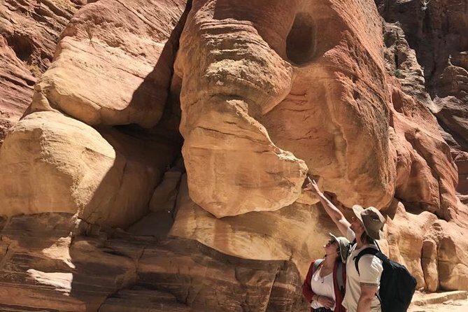 Private Tour Petra with Monastery El Deir and lunch - FAQ