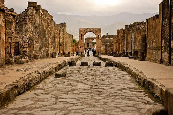 private-tour-pompeii-herculaneum-vesuvius