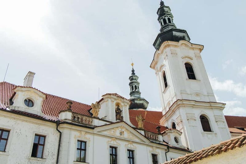Private Tour - Prague Castle, Cathedral & Strahov Monastery - The Sum Up