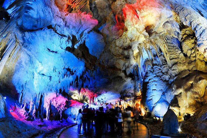 private-tour-prometheus-sataplia-caves-bagrati-gelati