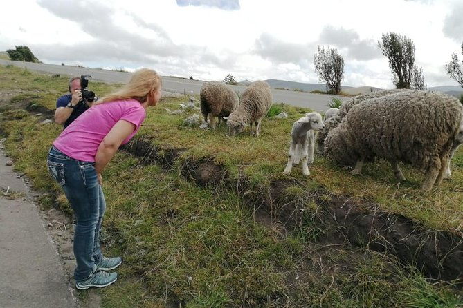 private-tour-quilotoa-lagoon-from-quito-all-inclusive