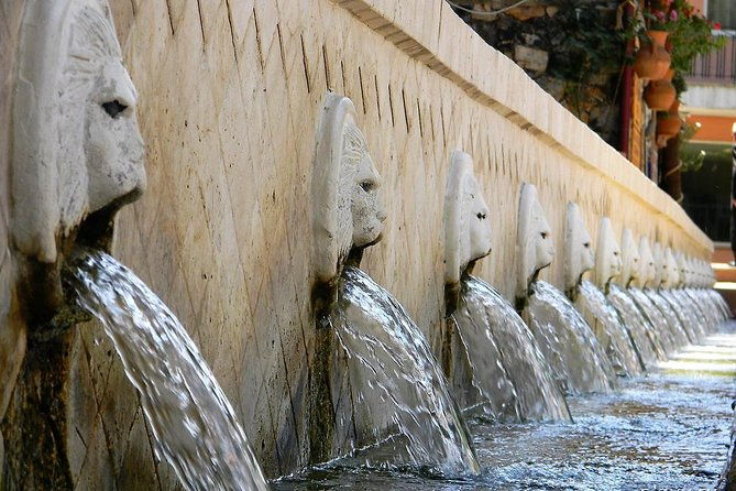 private-tour-rethymno-spili-preveli-kourtaliotiko-old-town-2