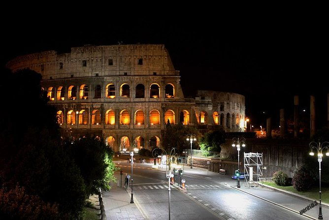private-tour-rome-by-night-with-limo-service-and-english-speaking-driver