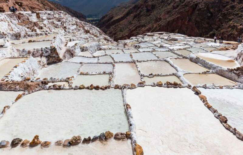 private-tour-sacred-valley-and-maras-moray-salt-mines