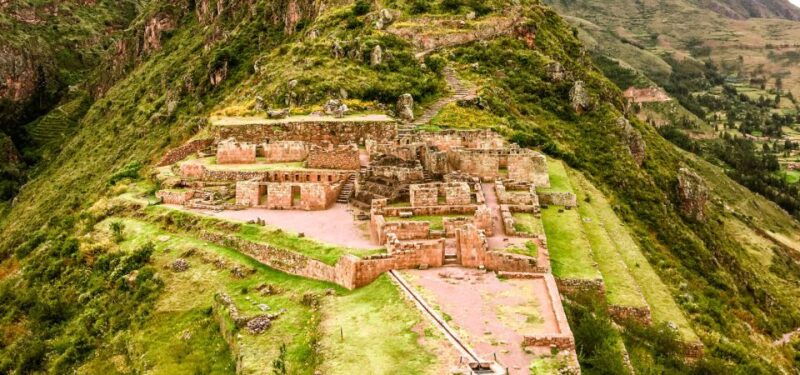 private-tour-sacred-valley-and-maras-moray-salt-mines
