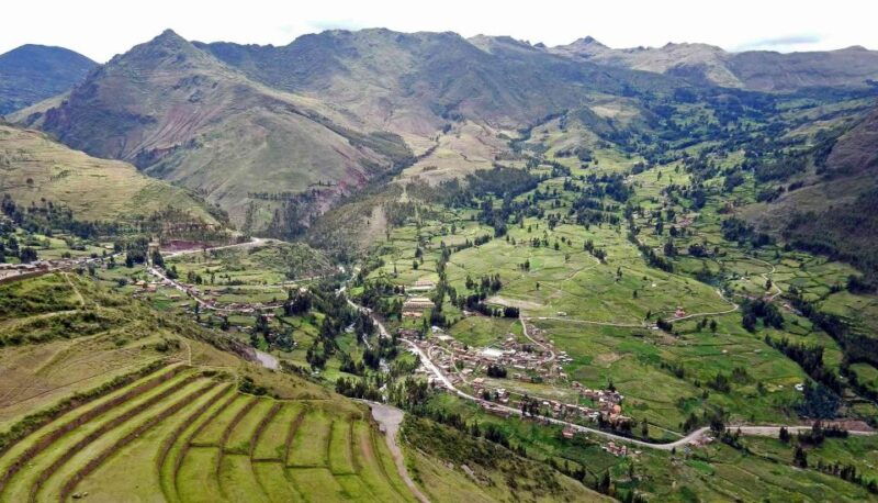 private-tour-sacred-valley-maras-and-machu-picchu-2-days