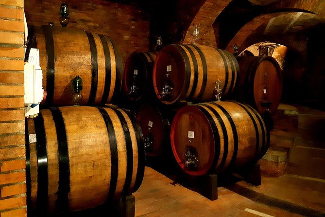 private-tour-savor-exquisite-wines-brunello-nobile-wine-tour