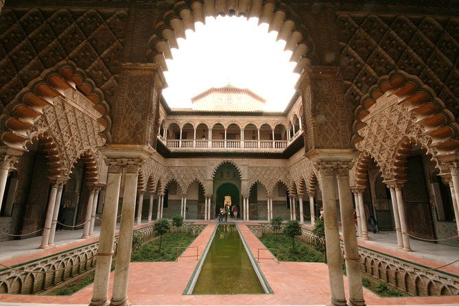 private-tour-seville-city-tour-cathedral-royal-alcazar-and-santa-cruz