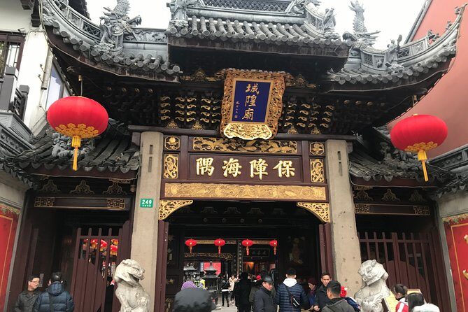 Private Tour: Shanghai Tower, the Bund, Jade Buddha Temple and Yuyuan Old Street - Why You’ll Love This Tour