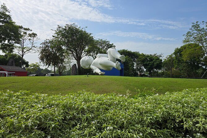 Private Tour - Singapore by day and night with Ferry Ride. - A Deep Dive into the Itinerary