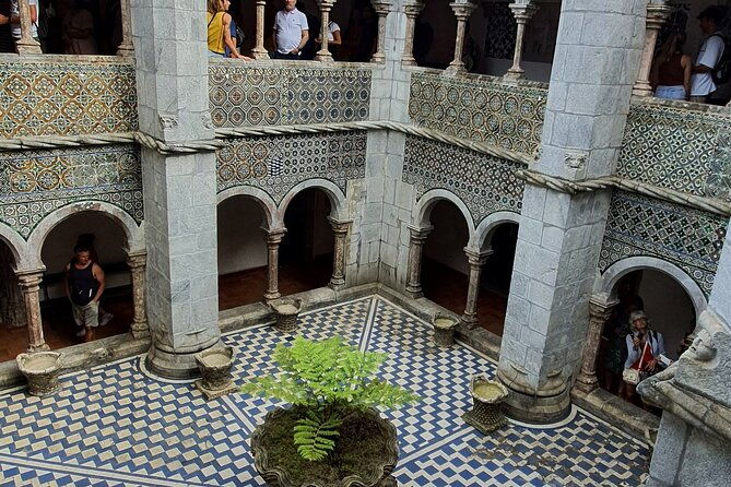 private-tour-sintra-cabo-da-roca-and-cascais-2