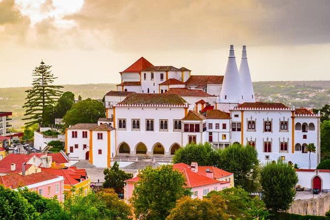 private-tour-sintra-in-the-afternoon-with-sunset-at-europes-westernmost-point